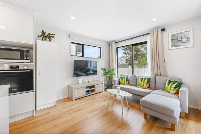 Photo of property in 59d Redwood Drive, Massey, Auckland, 0614