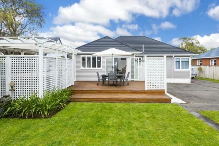 Photo of property in 7 Oak Street, Ebdentown, Upper Hutt, 5018