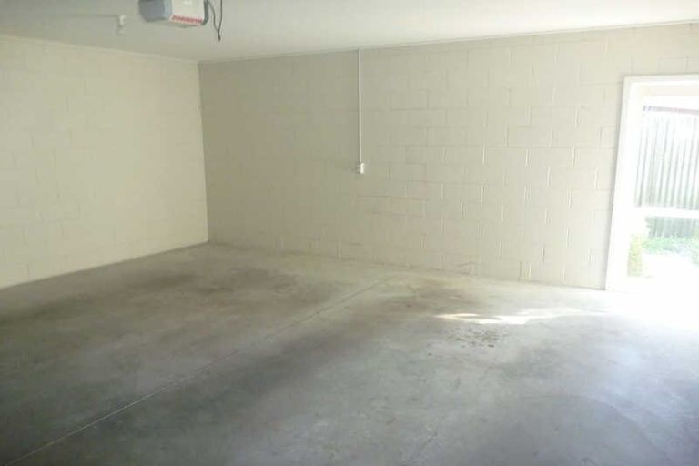 Photo of property in 2/59 Olliviers Road, Phillipstown, Christchurch, 8011