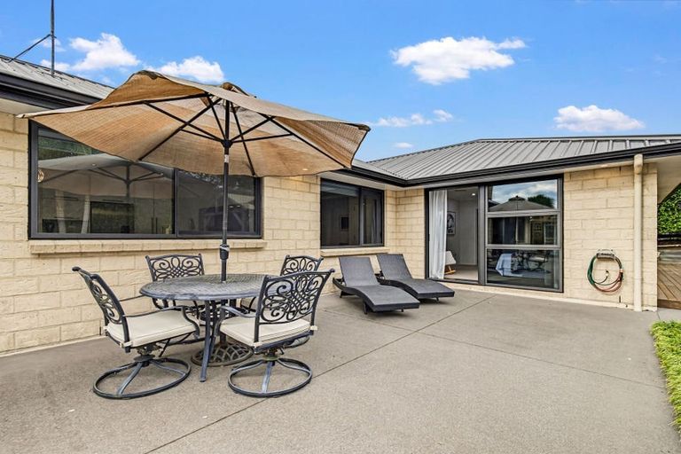 Photo of property in 17 Mahoe Glade, Patumahoe, Pukekohe, 2679