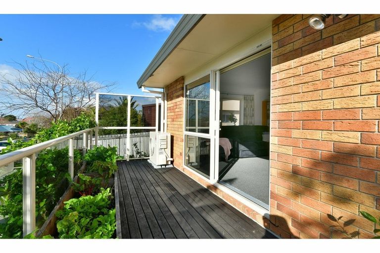 Photo of property in 1/926 Whangaparaoa Road, Manly, Whangaparaoa, 0930