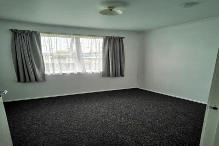 Photo of property in 4 Marybeth Place, Rosehill, Papakura, 2113