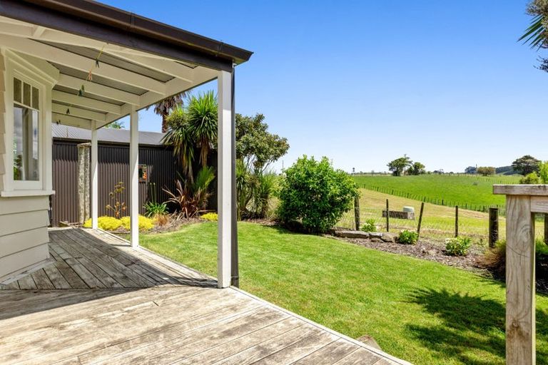 Photo of property in 310 Waiteitei Road, Wellsford, 0974