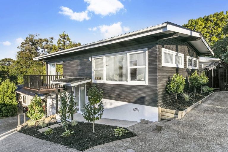 Photo of property in 1/237 Rangatira Road, Beach Haven, Auckland, 0626