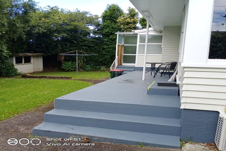 Photo of property in 239 Hepburn Road, Glendene, Auckland, 0602