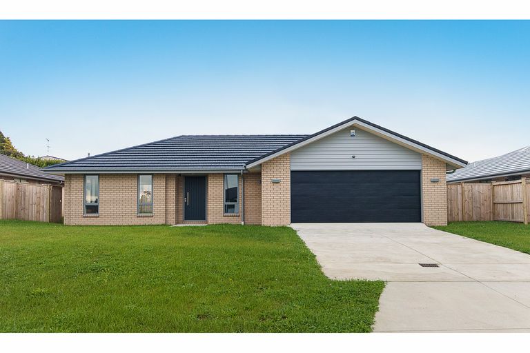 Photo of property in 20 Glennron Lane, Waiuku, 2123