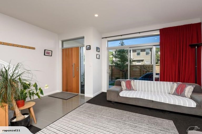 Photo of property in 8/59 The Parade, Island Bay, Wellington, 6023