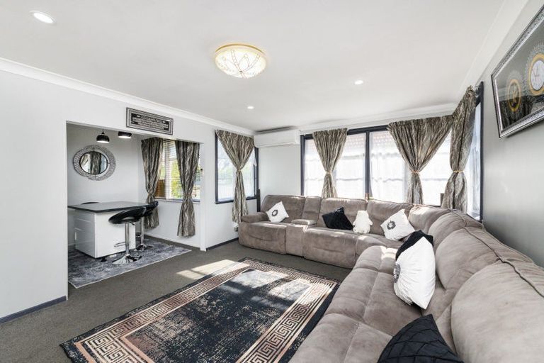 Photo of property in 30 Thames Street, Roslyn, Palmerston North, 4414