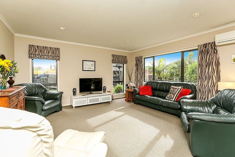 Photo of property in 9 Aspen Place, Whalers Gate, New Plymouth, 4310
