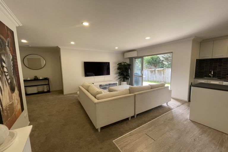 Photo of property in 22 Marwan Crescent, The Gardens, Auckland, 2105
