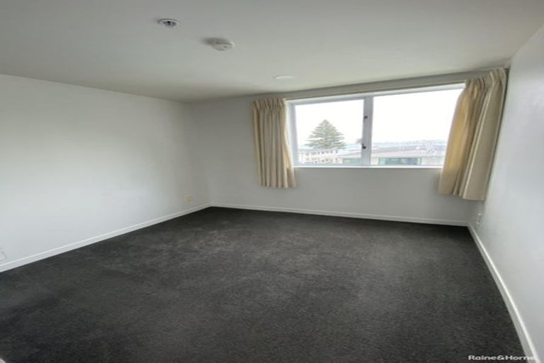Photo of property in Beaumont Apartments, 14/12 Maunganui Road, Mount Maunganui, 3116
