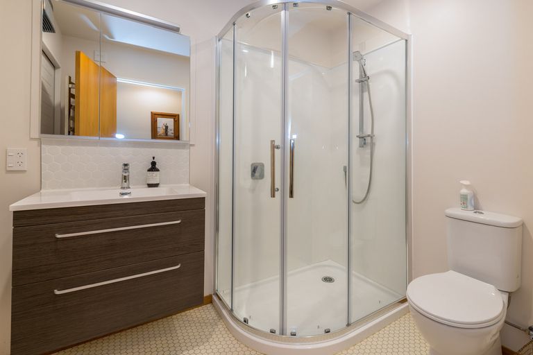 Photo of property in 16 Buskin Road, Highcliff, Dunedin, 9077