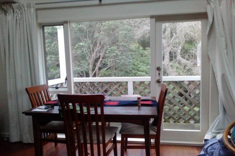 Photo of property in 17 Lawson Place, Mount Victoria, Wellington, 6011