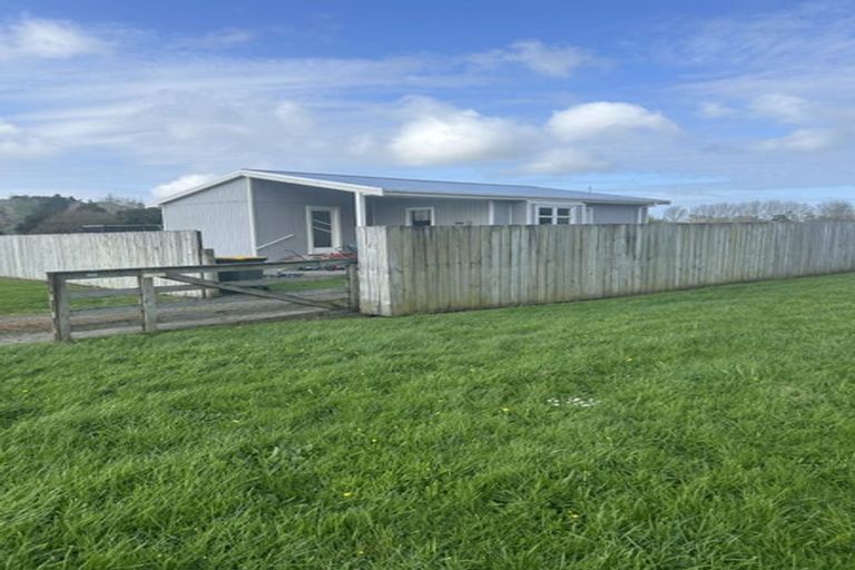Photo of property in 660 Kahikatea Flat Road, Waitoki, Kaukapakapa, 0871