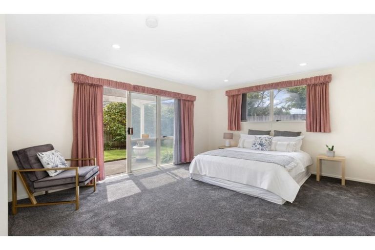 Photo of property in 19 Thornlea Place, Halswell, Christchurch, 8025