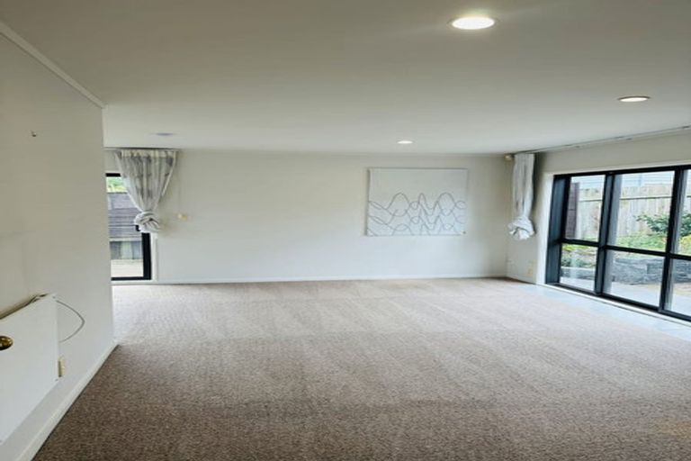 Photo of property in 2/26 Stanaway Street, Hillcrest, Auckland, 0627