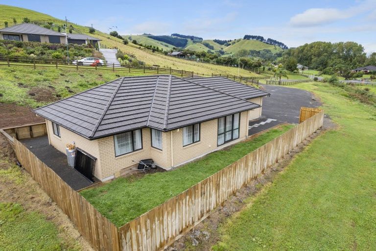 Photo of property in 1 Colin Drive, Komata, Paeroa, 3674