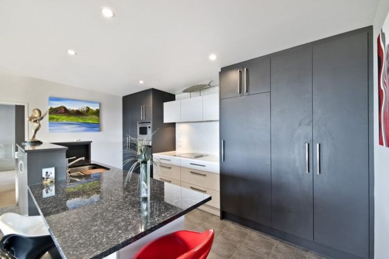 Photo of property in 11 Iles Lane, Cashmere, Christchurch, 8022