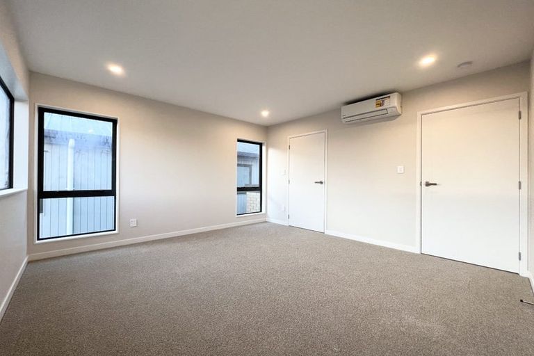 Photo of property in 6 Pohewa Road, Silverdale, 0932