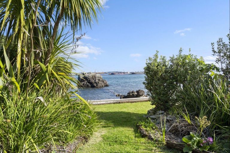 Photo of property in 136 Reotahi Road, Whangarei Heads, Whangarei, 0174