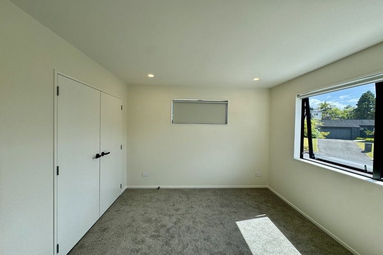 Photo of property in 40c Centorian Drive, Windsor Park, Auckland, 0632