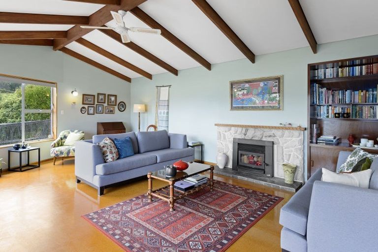 Photo of property in 11 Ngaio Lane, Charteris Bay, Lyttelton, 8971