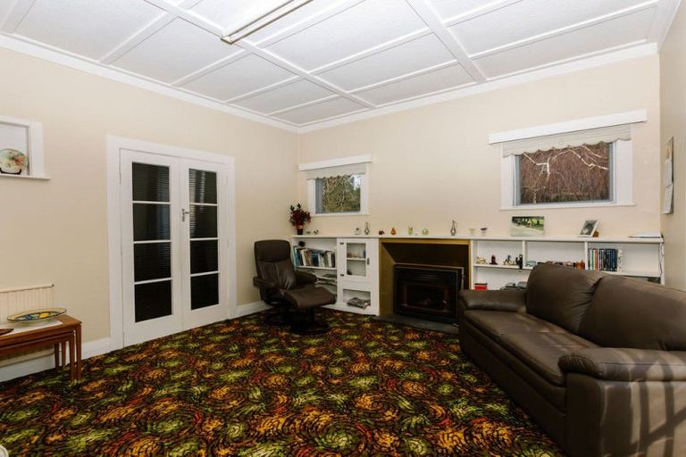 Photo of property in 36 Riverdale Road, Dannevirke, 4930