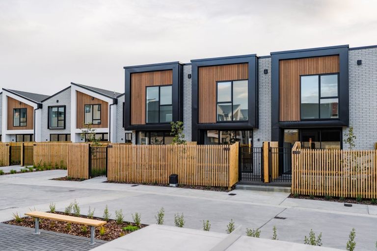 Photo of property in 2/317 Lincoln Road, Addington, Christchurch, 8024