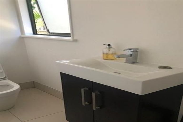 Photo of property in 26a John Rymer Place, Kohimarama, Auckland, 1071