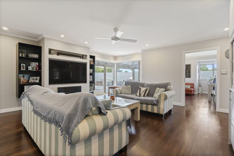 Photo of property in 6 Commodore Court, Gulf Harbour, Whangaparaoa, 0930