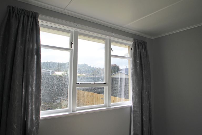 Photo of property in 35 Dacre Street, Oamaru North, Oamaru, 9400