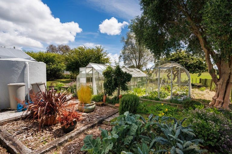 Photo of property in 6 Griffins Road, Marton, 4788