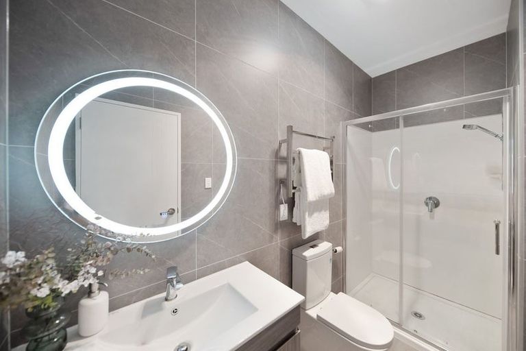 Photo of property in 3 Farranfore Road, Opaheke, Papakura, 2113