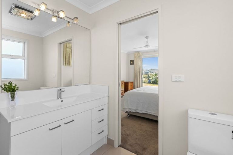 Photo of property in 11 Sue Place, Mahora, Hastings, 4120