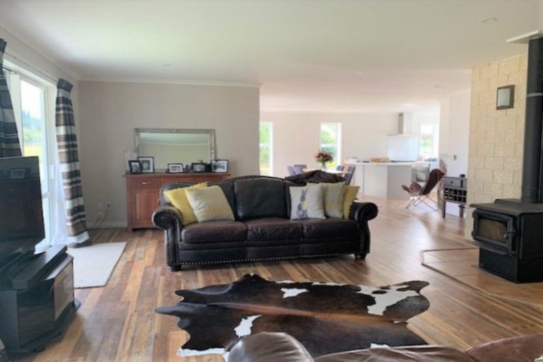 Photo of property in 2a Centre Street, Waimate, 7978