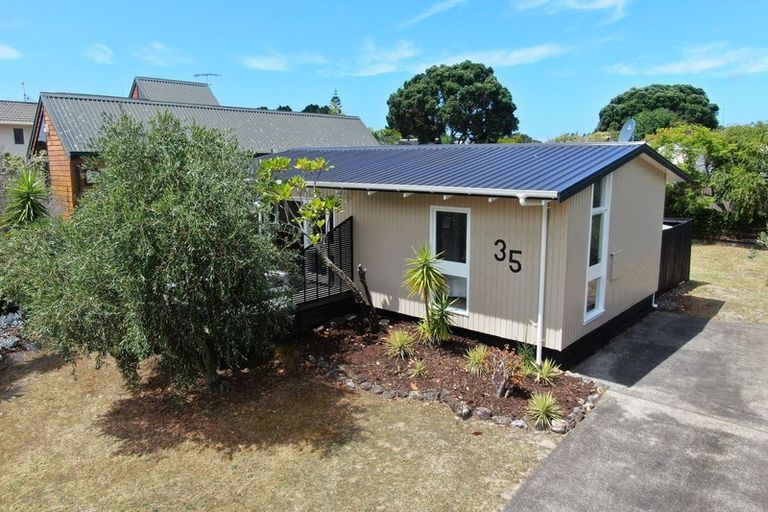 Photo of property in 35 Vista Paku, Pauanui, Hikuai, 3579