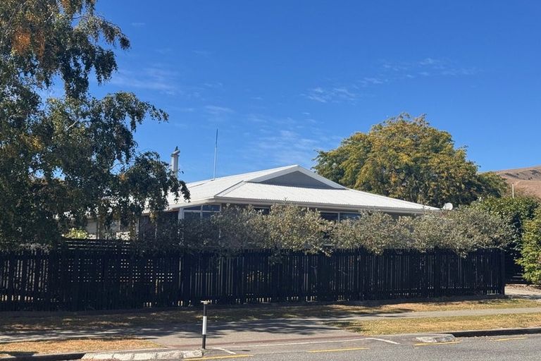 Photo of property in 215 Weld Street, Witherlea, Blenheim, 7201