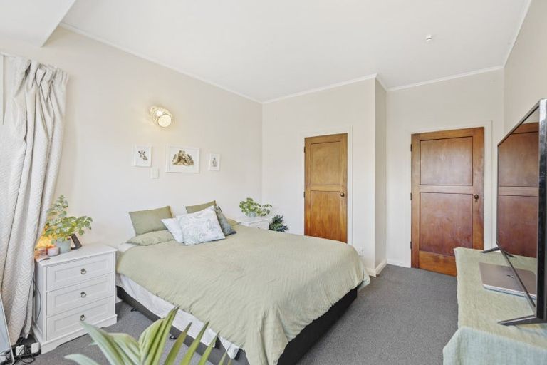 Photo of property in 54 Savage Crescent, West End, Palmerston North, 4412