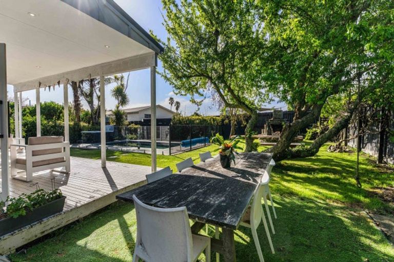 Photo of property in 25 Stevenson Road, Clarks Beach, 2122