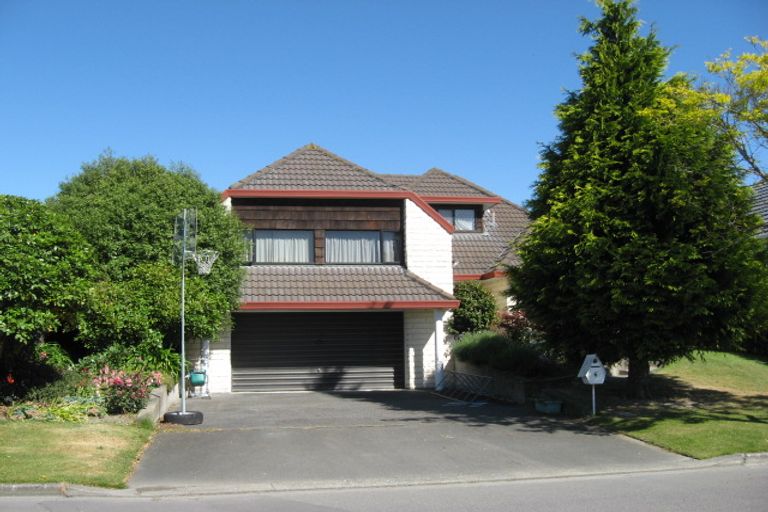 Photo of property in 6 Inglewood Place, Avonhead, Christchurch, 8042