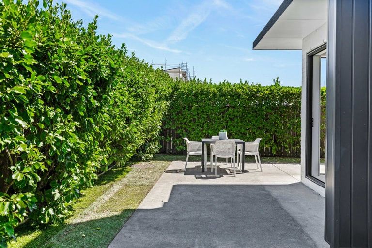 Photo of property in 35 Carder Court, Hobsonville, Auckland, 0618