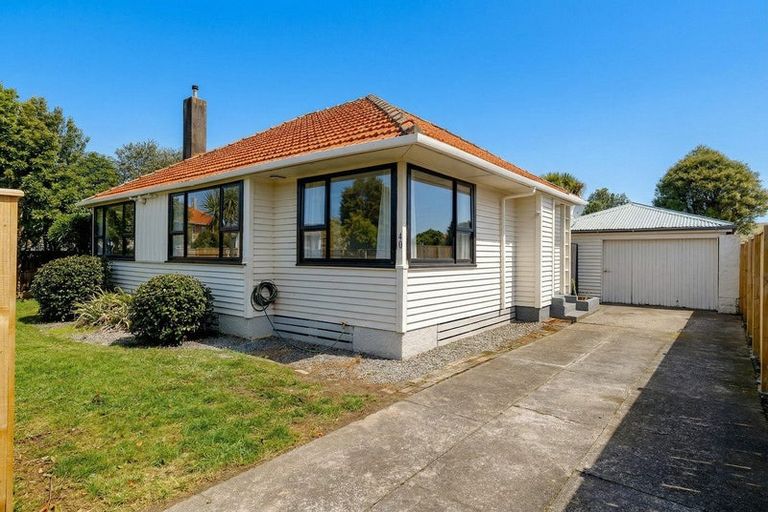 Photo of property in 40 Andrew Avenue, Roslyn, Palmerston North, 4414