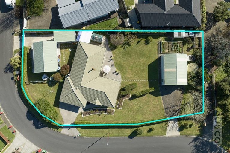 Photo of property in 2 Applemoors Way, Riverhead, 0820