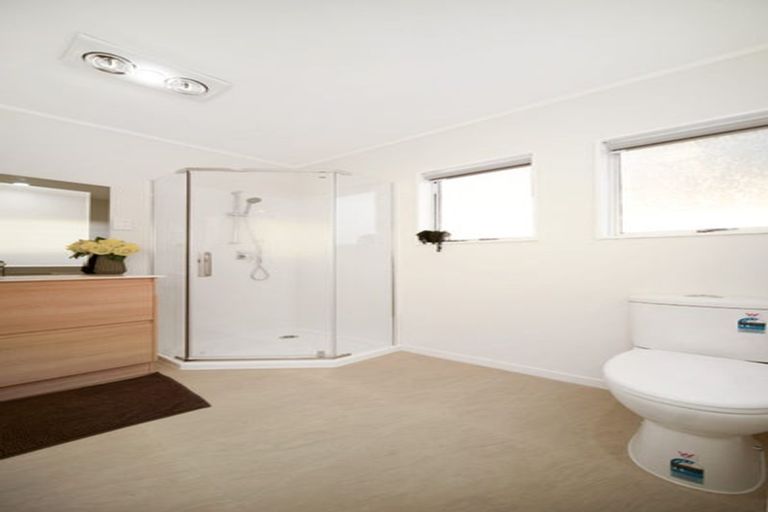 Photo of property in 38a Heathdale Crescent, Papakura, 2110