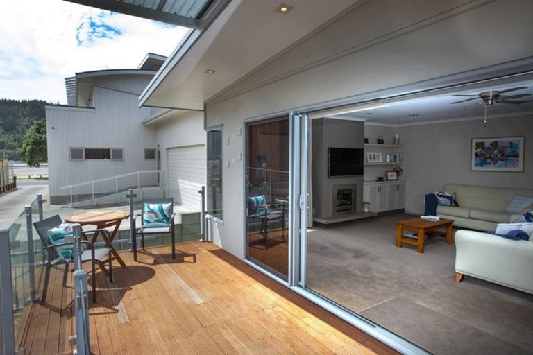 Photo of property in 509b Beach Road, Whangamata, 3620