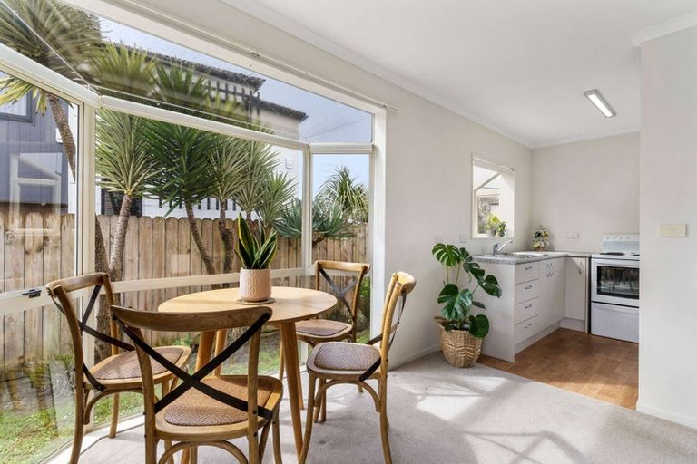 Photo of property in 74a Tiraumea Drive, Pakuranga, Auckland, 2010