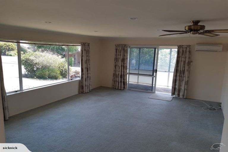 Photo of property in 2/2 Busby Place, Havelock North, 4130
