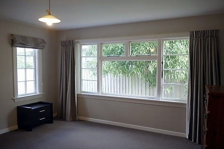 Photo of property in 52 Ilam Road, Upper Riccarton, Christchurch, 8041