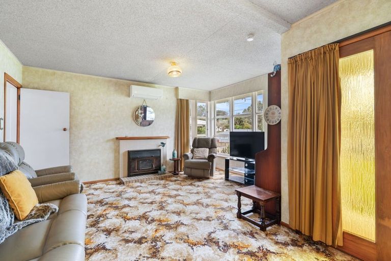 Photo of property in 19 Tuatara Drive, Te Kamo, Whangarei, 0112