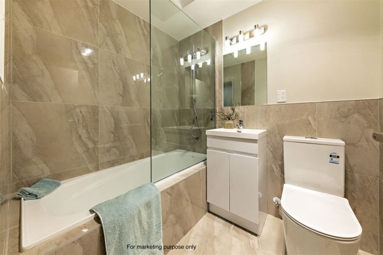 Photo of property in 8 Warbler Crescent, Papakura, 2110